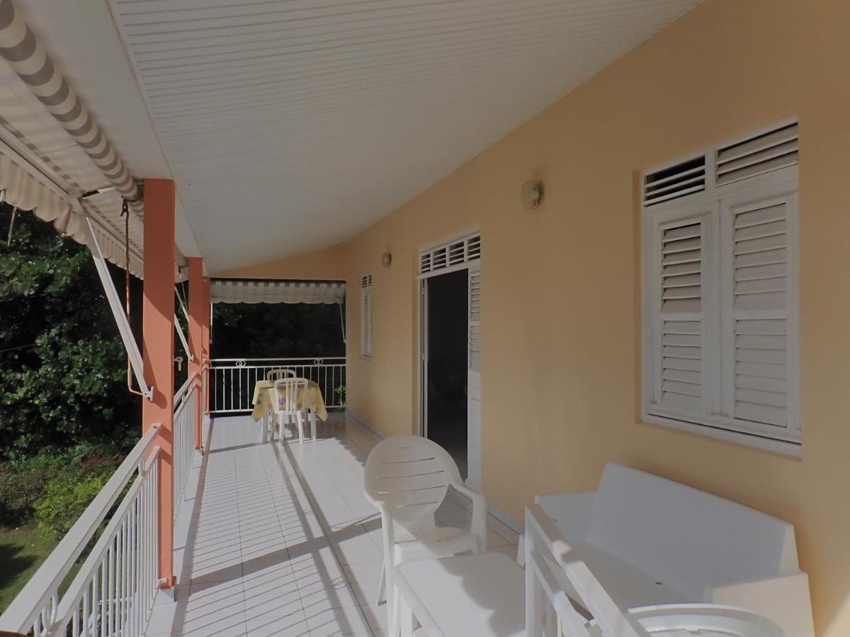Ferienwohnung Les Orchidees Sainte-Anne Exterior foto